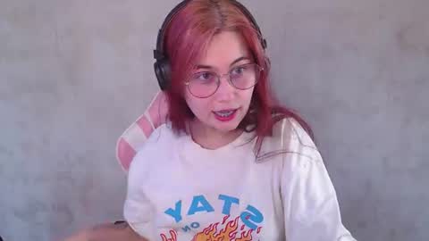 Snapshot of sarakinski chatting on 07.31.26 Sara online show from 07.31.26
