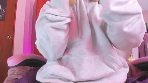 sara  online show from 02.11.25