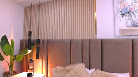 Snapshot of saralugo chatting on 05.25.26 Sara Lugo online show from 05.25.26