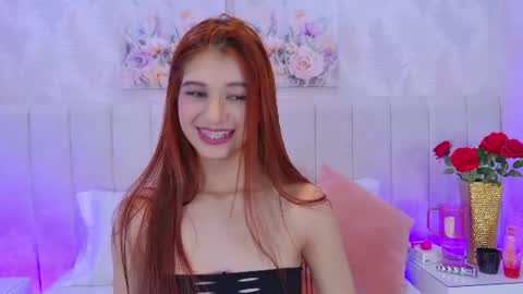 Snapshot of saralugo chatting on 06.25.26 Sara Lugo online show from 06.25.26