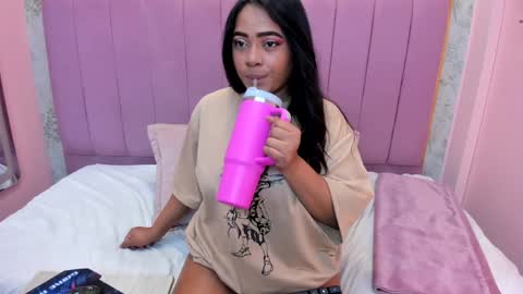   online show from 02.02.25