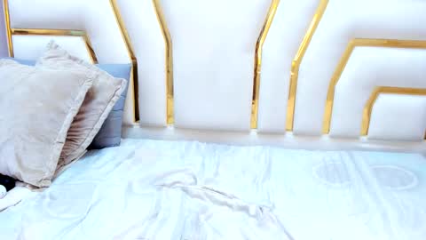   online show from 09.17.25