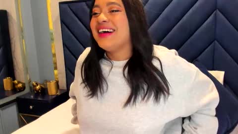   online show from 11.08.25