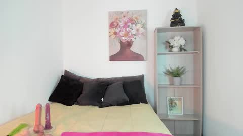 saramilf_69 online show from 01.17.26