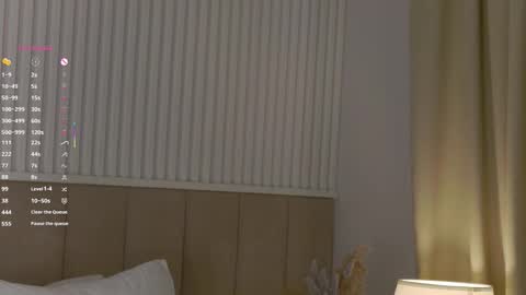 saramist online show from 09.30.25