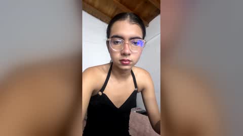 Snapshot of sarasaenz999 chatting on 03.04.26 sarasaenz999 online show from 03.04.26