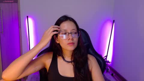 Snapshot of sarasavaagee chatting on 03.12.25 Sara online show from 03.12.25