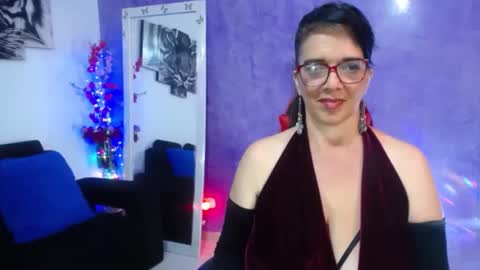 sara online show from 09.24.25