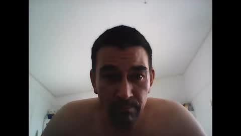 Snapshot of sarastar86 chatting on 10.18.25 We are couples wanna have fun online show from 10.18.25