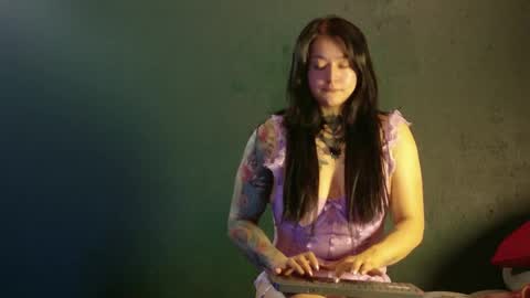 Snapshot of saratrita chatting on 05.02.26 Sara Herrera online show from 05.02.26