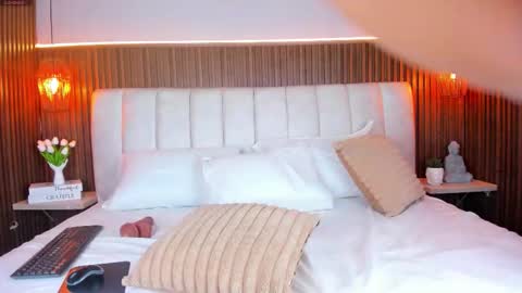 Snapshot of saravega21 chatting on 02.26.26 Sara Vega online show from 02.26.26