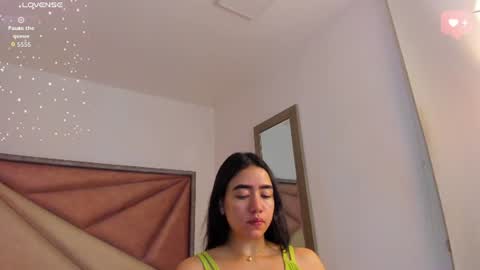 Snapshot of sarawagner_ chatting on 07.10.26 online show from 07.10.26