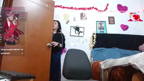 Sara Jimenez online show from 10.28.25