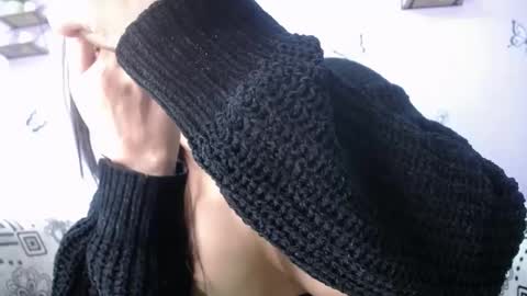 Snapshot of saraykalath chatting on 01.14.25 sara online show from 01.14.25