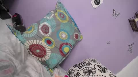 Snapshot of saraykalath chatting on 02.05.25 sara online show from 02.05.25