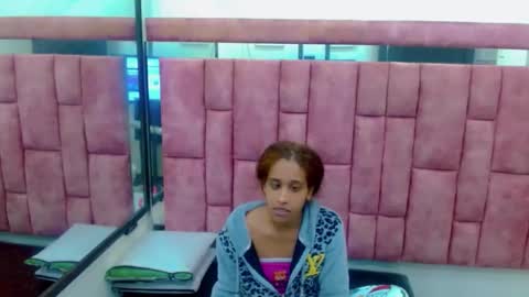 Snapshot of saraylittle chatting on 01.14.26 Saray online show from 01.14.26