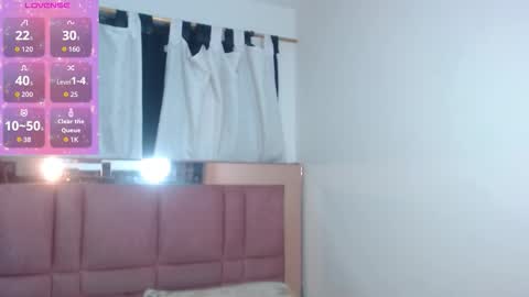 Snapshot of saraymoon chatting on 03.03.26 ailanimoon online show from 03.03.26