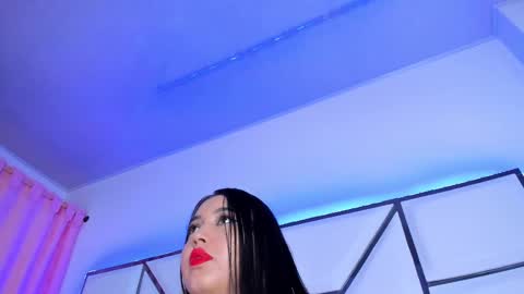 Snapshot of sarayroyse chatting on 02.15.25 Saray online show from 02.15.25