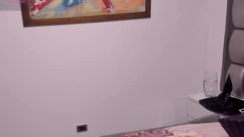 Baby Saren online show from 10.15.25