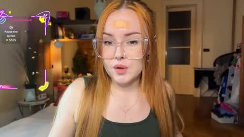 Veronika online show from 10.25.25