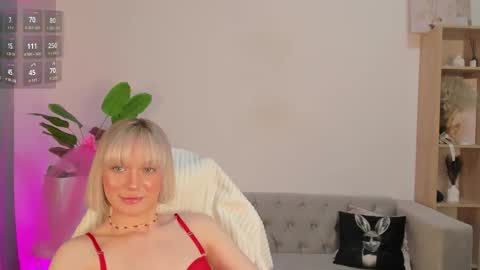 Your Selena 3 online show from 03.25.26