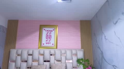 Snapshot of sarita_09_s chatting on 06.19.26 Sara online show from 06.19.26