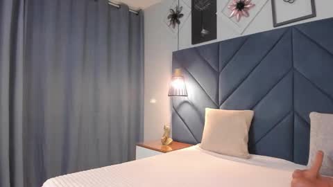 Sara  online show from 11.26.25