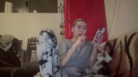 Snapshot of sarrah_rossy chatting on 01.08.25 Sarrah online show from 01.08.25