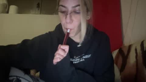 Snapshot of sarrah_rossy chatting on 01.29.25 Sarrah online show from 01.29.25