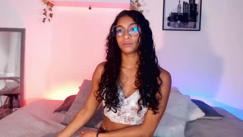 Snapshot of sasha_bowei chatting on 05.05.26 sasha_bowei online show from 05.05.26