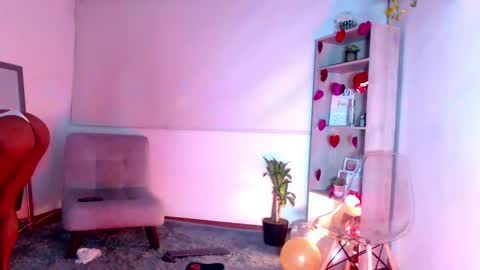 Snapshot of sasha_bowei chatting on 05.19.26 sasha_bowei online show from 05.19.26