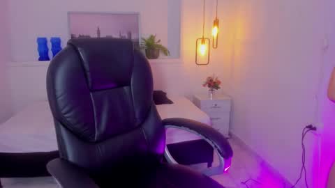 Sasha online show from 12.04.24