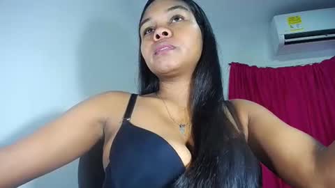 sashabreck1 online show from 12.05.25