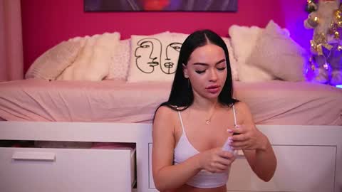 SashaLorenz online show from 12.16.25