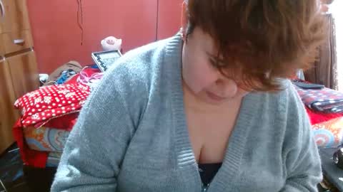 Snapshot of sasharosee2 chatting on 05.13.26 S A S H A R O S E online show from 05.13.26