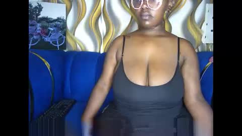 Snapshot of sassy100936 chatting on 04.04.26 Spicyd online show from 04.04.26