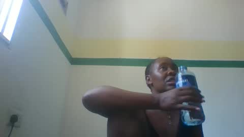 sassy_bella online show from 11.16.25