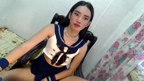 KEYLLA online show from 10.16.25