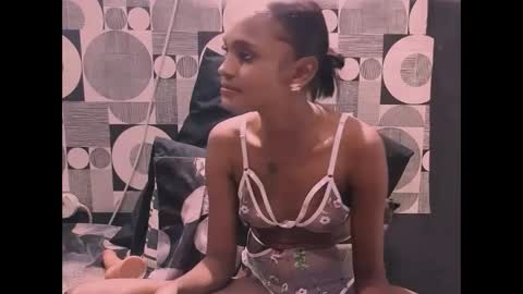 Snapshot of sassyindian01 chatting on 10.18.25 sassyindian01 online show from 10.18.25