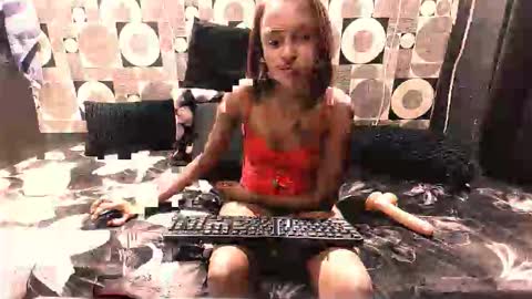 Snapshot of sassyindian01 chatting on 10.21.25 sassyindian01 online show from 10.21.25