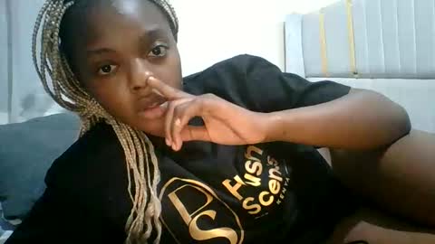 Snapshot of sassylilmama chatting on 06.08.26 sassylilmama online show from 06.08.26