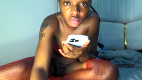Snapshot of sassylilmama chatting on 07.02.26 sassylilmama online show from 07.02.26