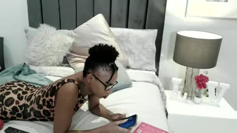 Snapshot of sasyylissaa chatting on 06.03.26 sasyylissaa online show from 06.03.26