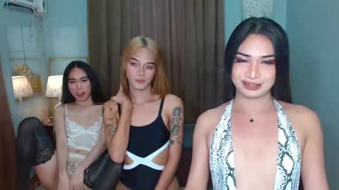 Snapshot of satiable_sashax chatting on 12.02.24 Sasha online show from 12.02.24