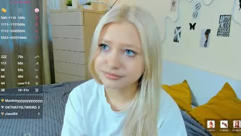 Snapshot of satinpresence chatting on 05.21.26 satinpresence online show from 05.21.26