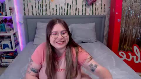 Snapshot of satosugu chatting on 06.17.26 Stacy online show from 06.17.26