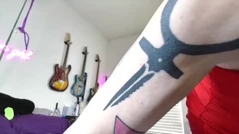 Saturn Girl online show from 01.12.26