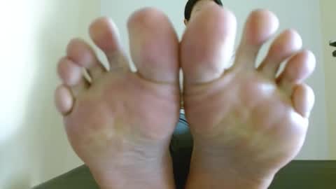 Goodess Saturn online show from 01.06.26