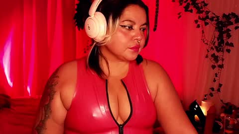 Gina George online show from 12.22.24