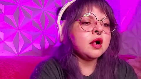 Gina George online show from 10.22.25